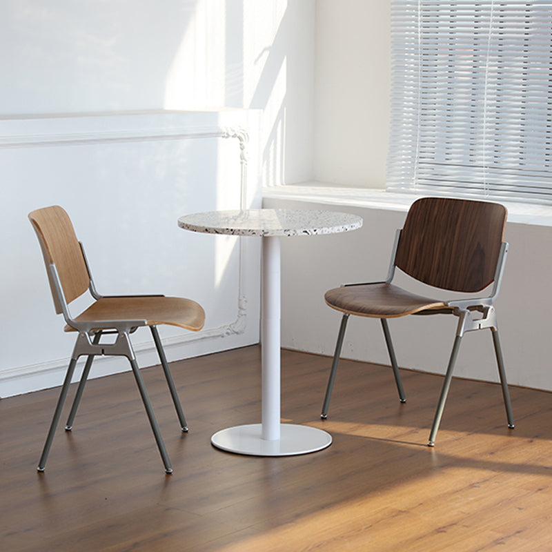 Silla de comedor de estilo moderno, sillas laterales sin brazos con respaldo abierto y patas de metal para cocina