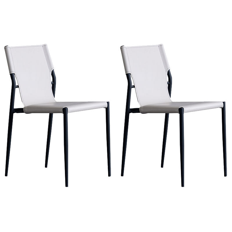 Accueil Chaises de salle à manger sans accoudoirs Chaises d'appoint en cuir avec pieds en métal (Ensemble de 2)