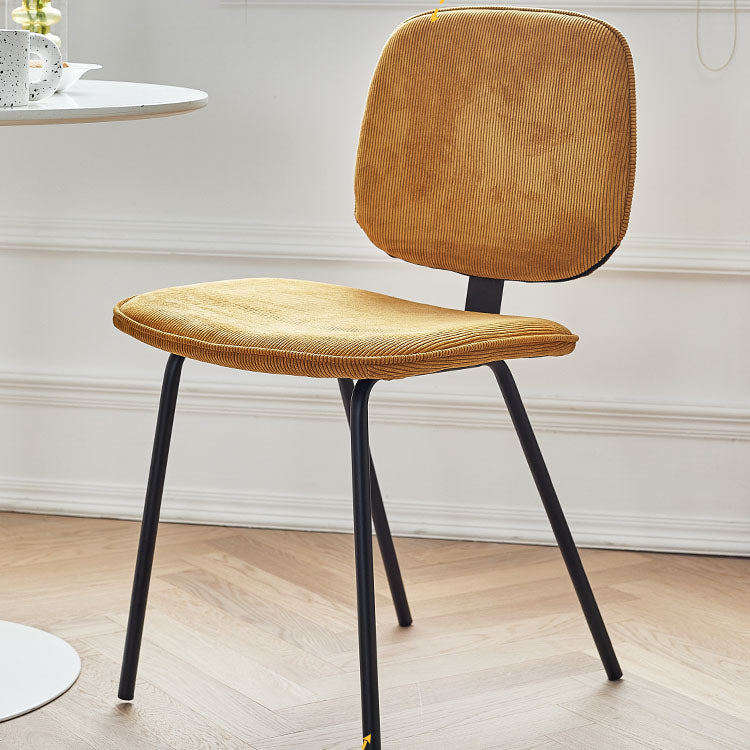 Silla de comedor de metal de estilo contemporáneo, acabado mate, silla lateral sin brazos para cocina