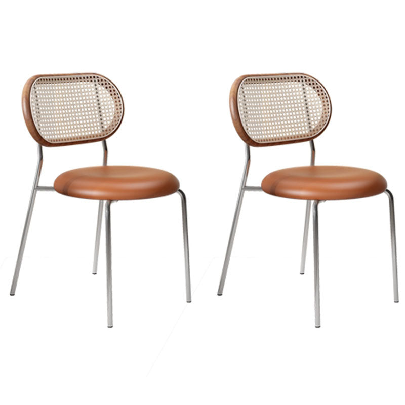 El comedor industrial del metal preside la parte posterior abierta sin brazos que cena la silla lateral