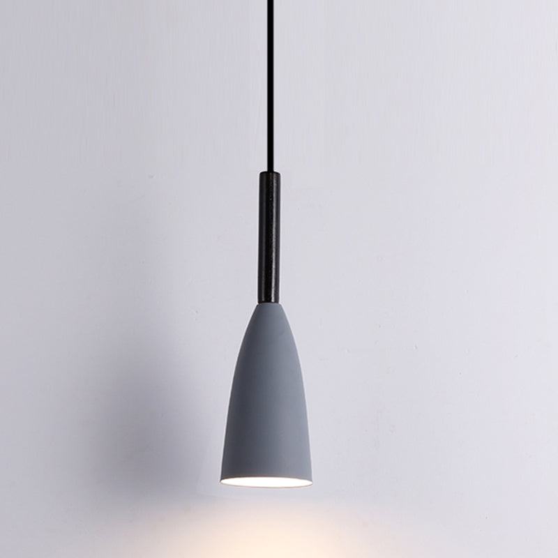 Lampade appese a 1 luce lampada a sospensione moderna con tonalità metallica