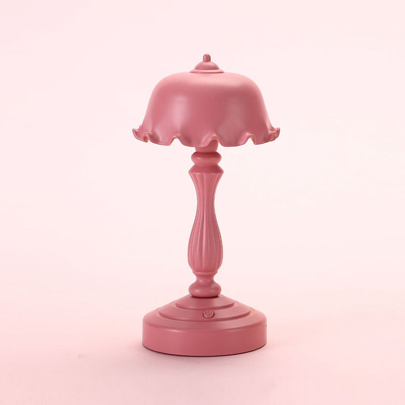 Flower USB Charging Table Lamp Contemporary Style Macaron Desk Lamp for Bedroom