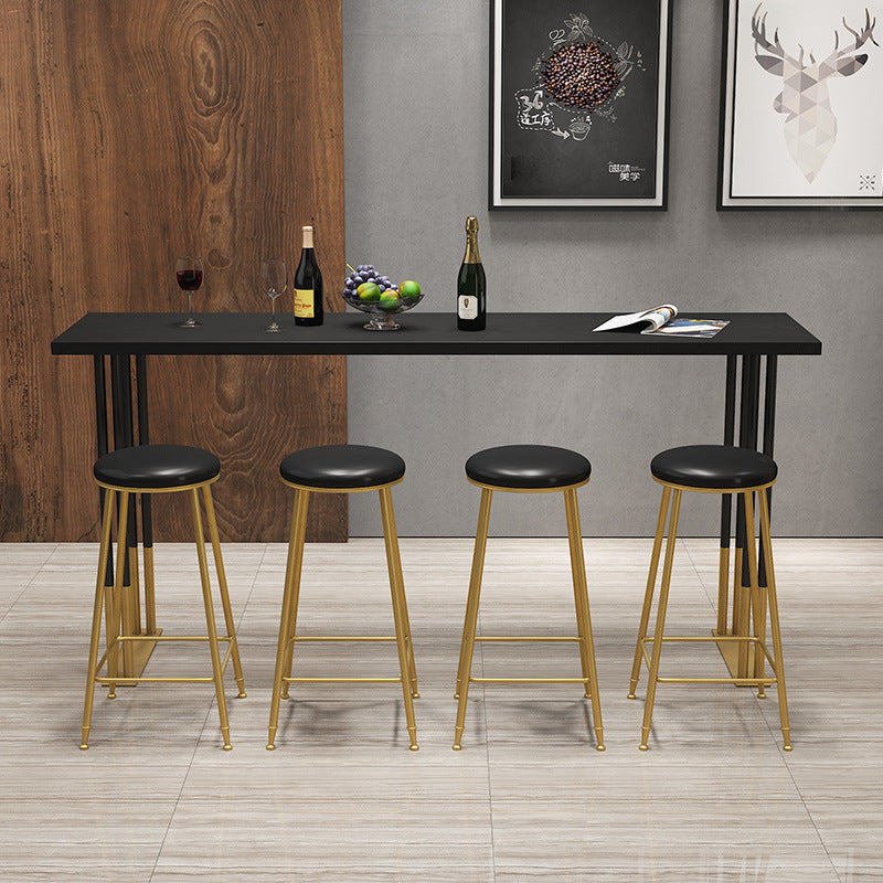 Table de la table de style nordique Pine Top Pub Table avec cadre en or noir (seule table)