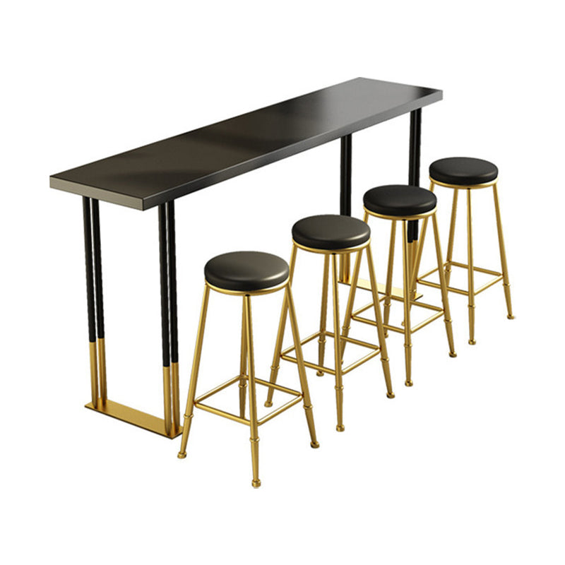 Table de la table de style nordique Pine Top Pub Table avec cadre en or noir (seule table)