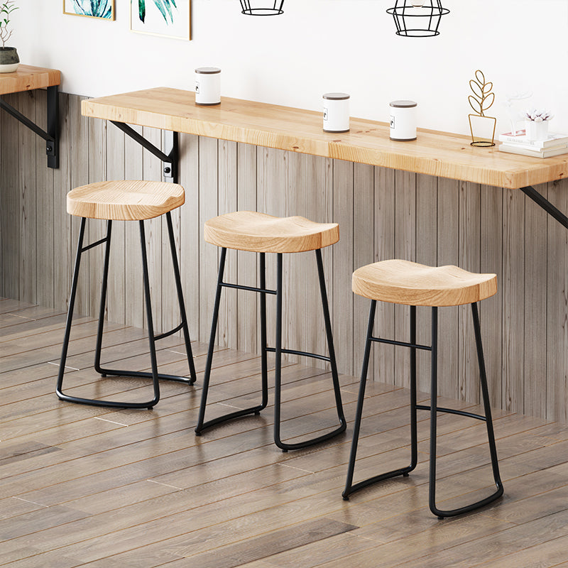 Sgabelli da bar moderni in legno senza schienale sgabello sedile contornato con gambe di ferro