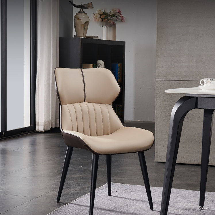 Sillones Parsons contemporáneos Sillas decorativas y de comedor curvas de cuero