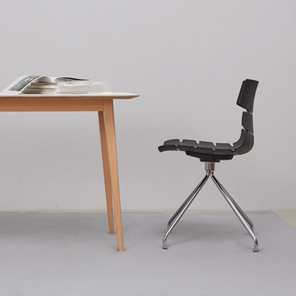Silla lateral de plástico contemporánea Silla de comedor con respaldo sólido para restaurante