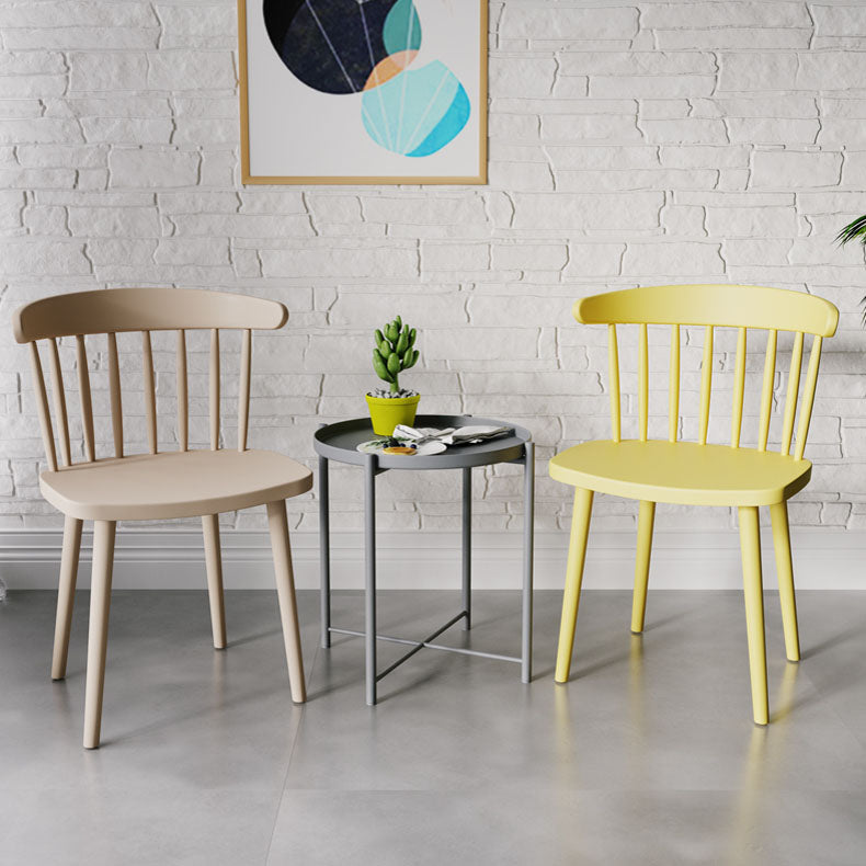 Sillas acrílicas modernas para interiores y exteriores Silla auxiliar de comedor Windsor