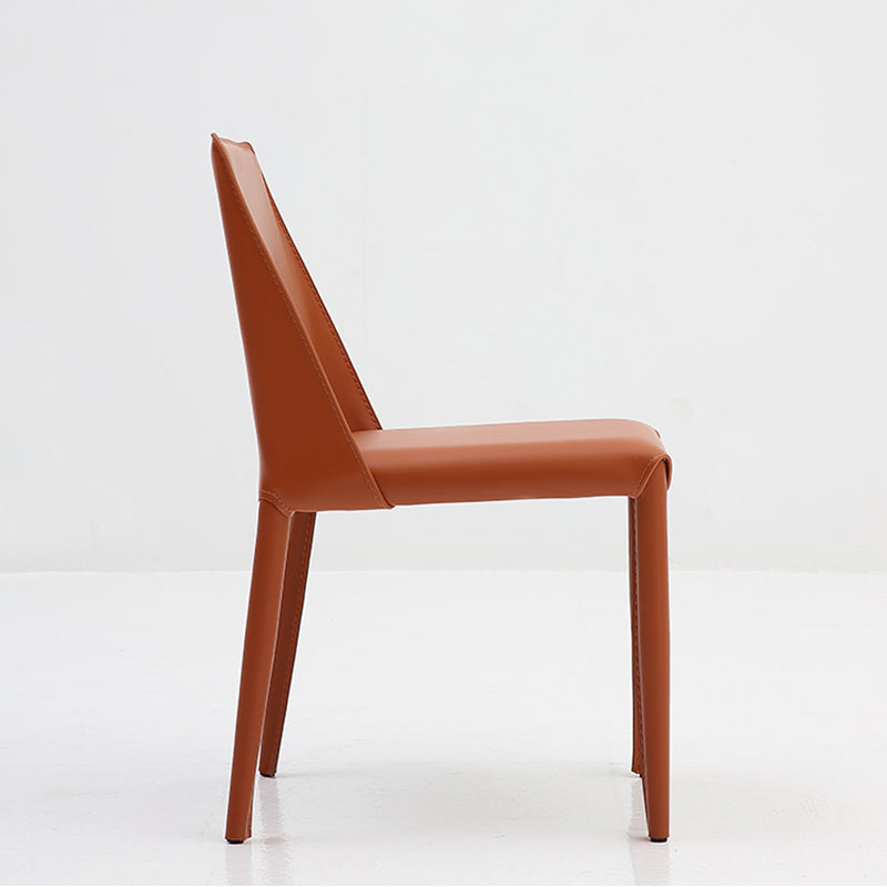 Silla de comedor contemporánea sin brazos Silla lateral Parsons curvada de cuero