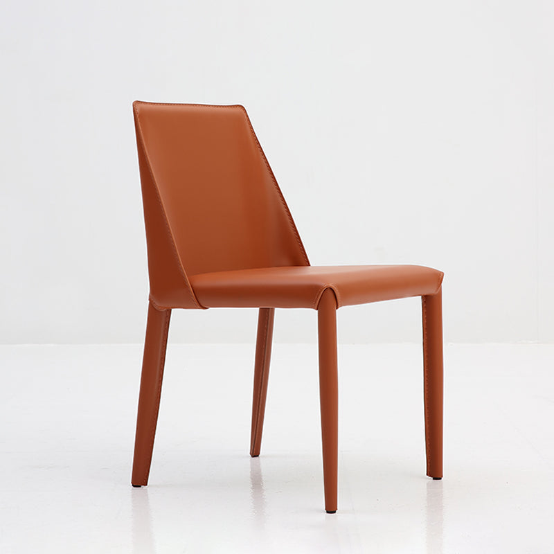 Silla de comedor contemporánea sin brazos Silla lateral Parsons curvada de cuero