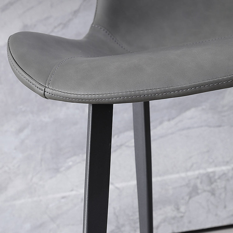 Chaise de salle à manger incurvée en cuir moderne, finition mate, chaise Parsons pour brasserie