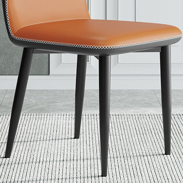 Silla auxiliar Parsons contemporánea, silla curva de cuero con acabado mate para Brasserie