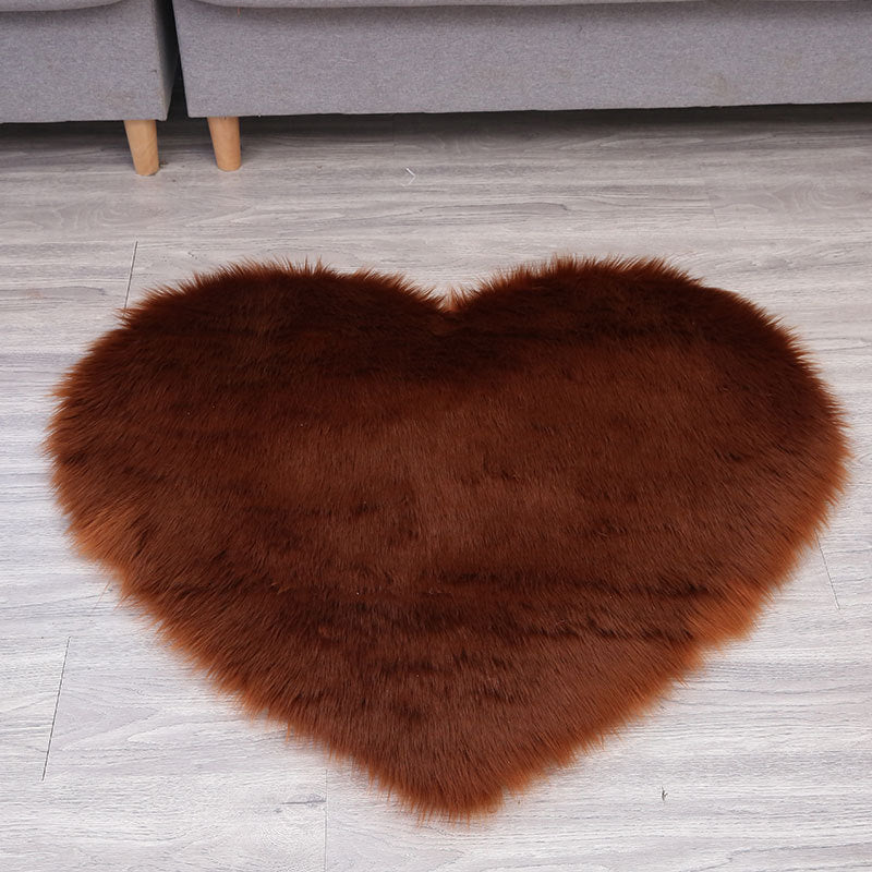 Tapis en peluche en forme de cœur tapis lavable de machine sans glissement convivial pour la maison