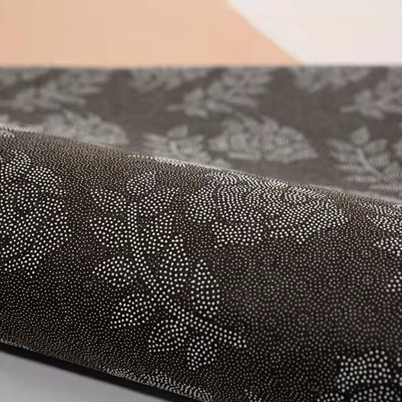 Red Modern Rug Polyester Graphic Rug Stain Resistant Rug for Home Decor