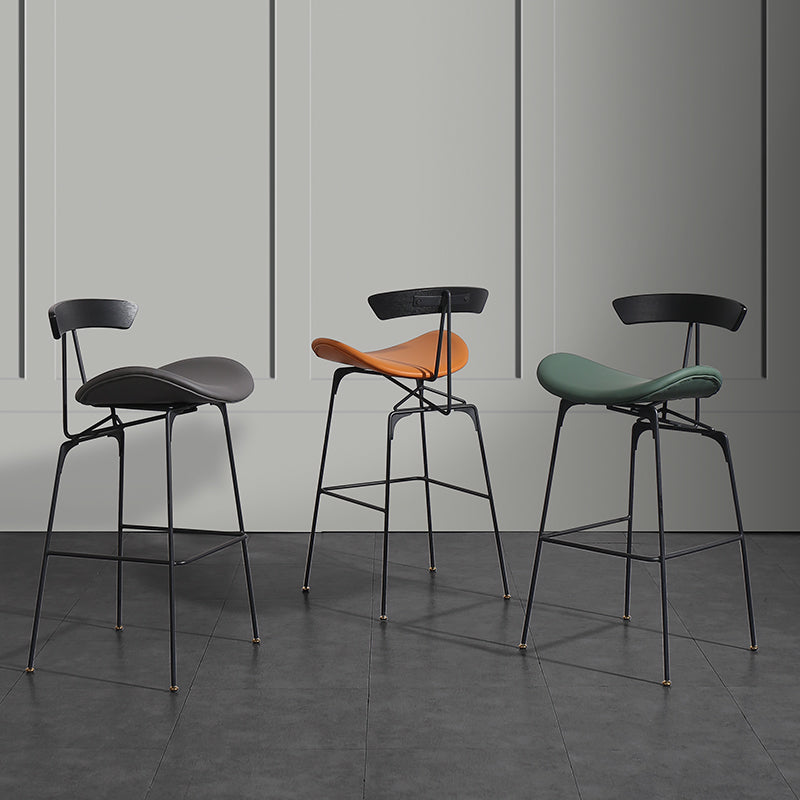 Nordic Iron Simple Barstool Indoor Hoher Hocker mit Nachahmungsleder (2) Set (2)
