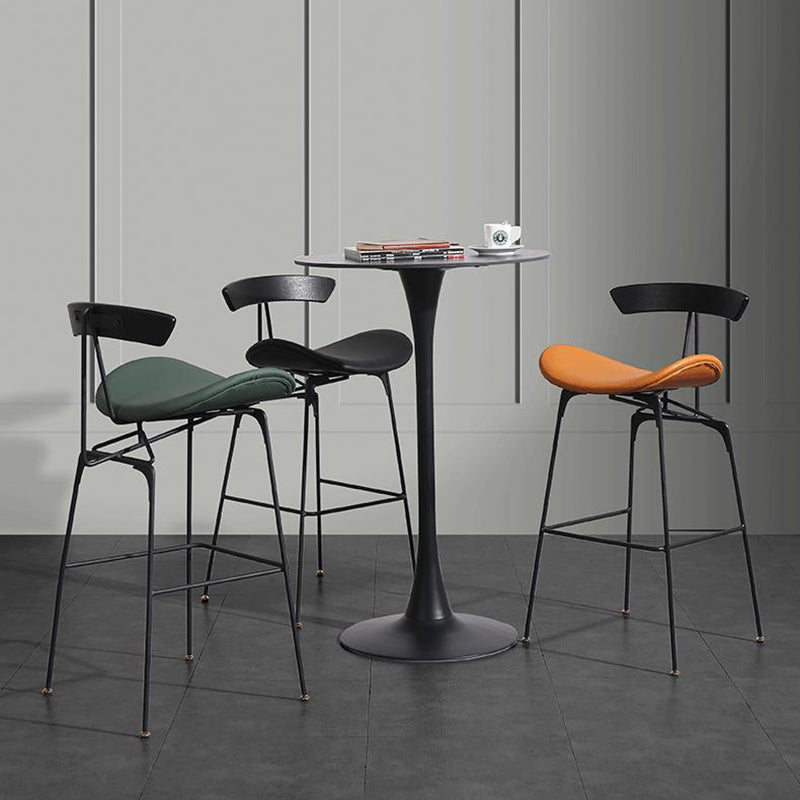 Nordic Iron Simple Barstool Indoor Hoher Hocker mit Nachahmungsleder (2) Set (2)