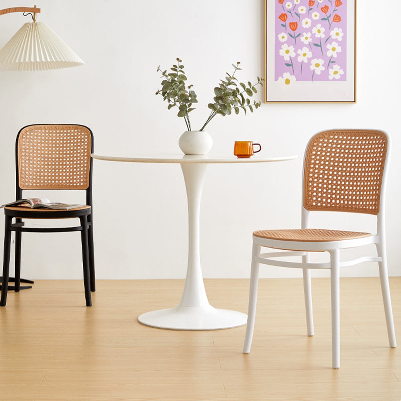 Nordic Plastic Simple Barhocker Indoor Hoher Hocker mit Sitz aus Rattanimitat