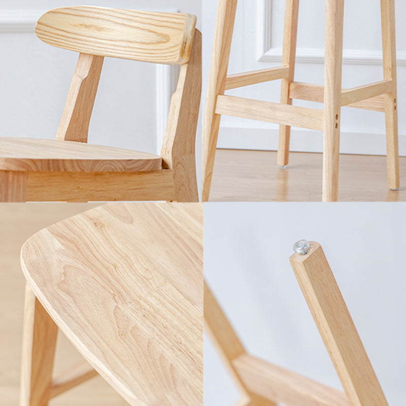 Tabouret de bar industriel à dossier bas en bois, haut et simple d'intérieur avec siège carré