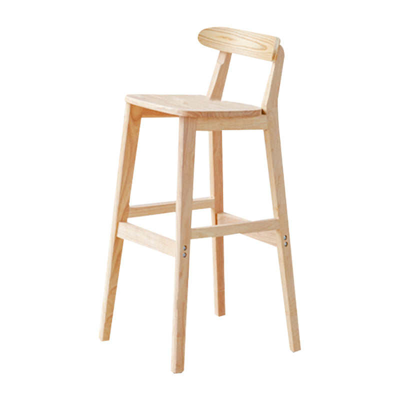 Tabouret de bar industriel à dossier bas en bois, haut et simple d'intérieur avec siège carré