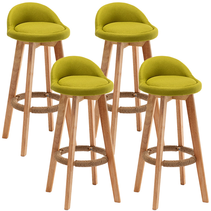 Taburete de bar giratorio de madera nórdica, taburete alto para interior con respaldo bajo y tapizado