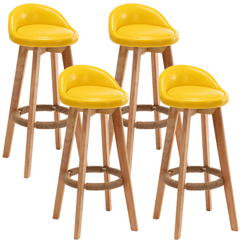 Taburete de bar giratorio de madera nórdica, taburete alto para interior con respaldo bajo y tapizado