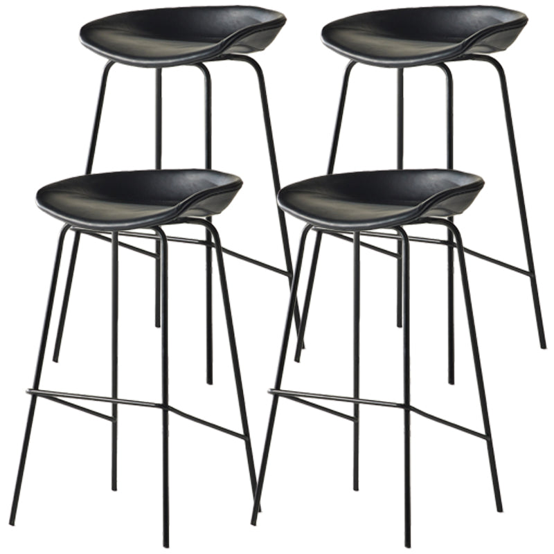 Scandinavian Metal Black Counter Stools Bucket Seat Bar Stools with Footrest