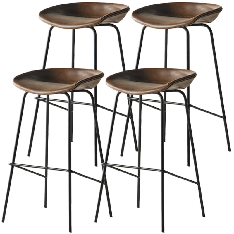 Scandinavian Metal Black Counter Stools Bucket Seat Bar Stools with Footrest