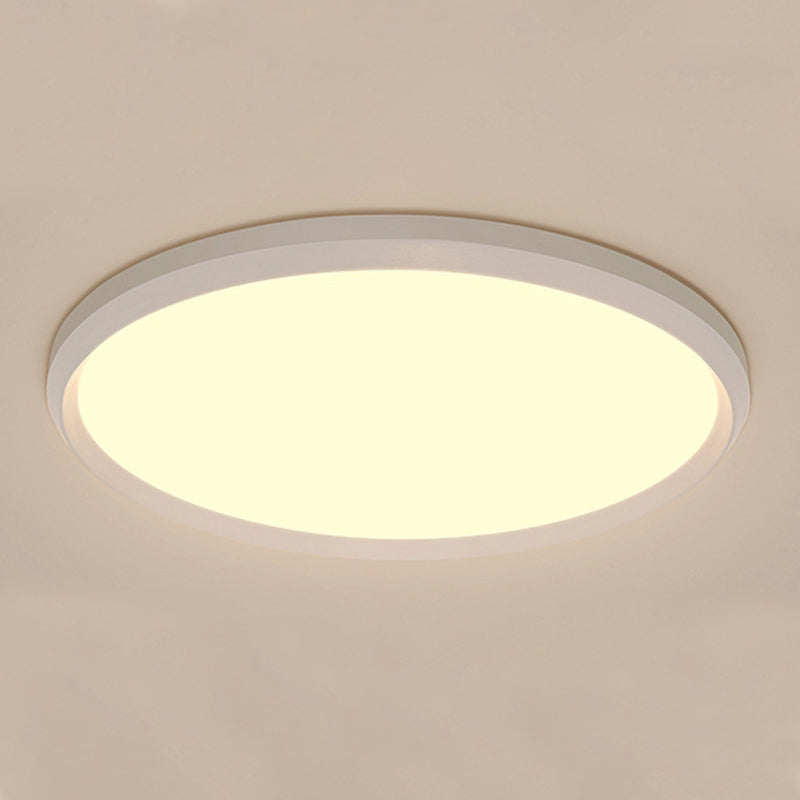 Plafonnier LED concis et moderne, montage circulaire en aluminium avec abat-jour en acrylique
