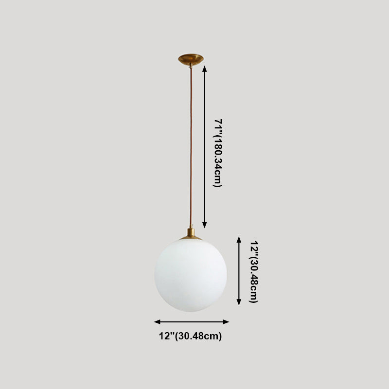 Luxury Luxury Single Pendant Light Copper Globe suspendu lampe avec une teinte en verre blanc