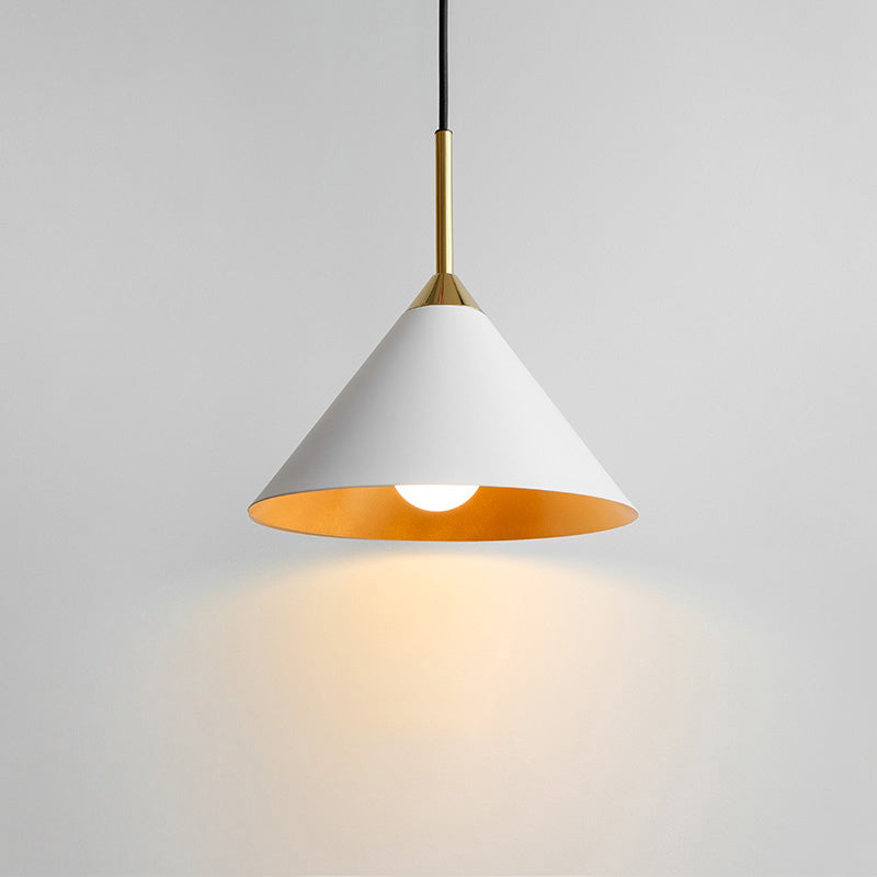 Pendante de style moderne Light Metal 1 lumière suspendue Lumière en blanc pour le chevet