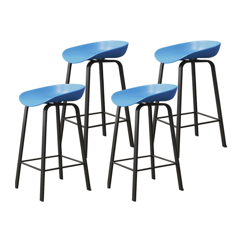 Taburete de bar con respaldo bajo y reposapiés moderno, cubo de plástico para interior, taburete de altura contraria