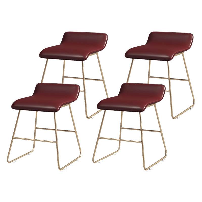 Taburete de bar redondo Glam, taburete de bar de cuero sin brazos con reposapiés, base de hierro