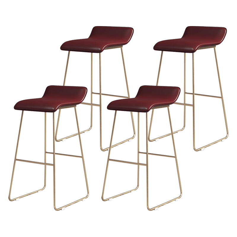 Taburete de bar redondo Glam, taburete de bar de cuero sin brazos con reposapiés, base de hierro