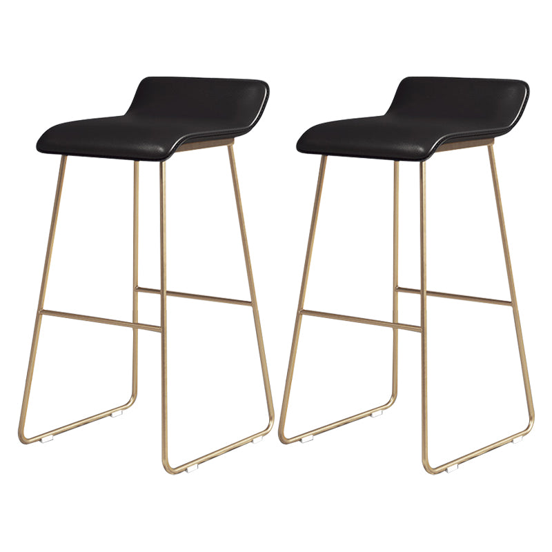 Taburete de bar redondo Glam, taburete de bar de cuero sin brazos con reposapiés, base de hierro