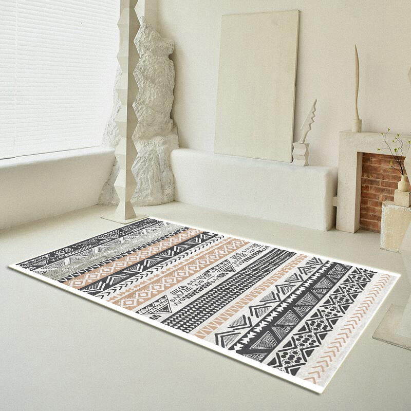White Modern Rug Polyester Graphic Rug Stain Resistant Rug for Home Decoration