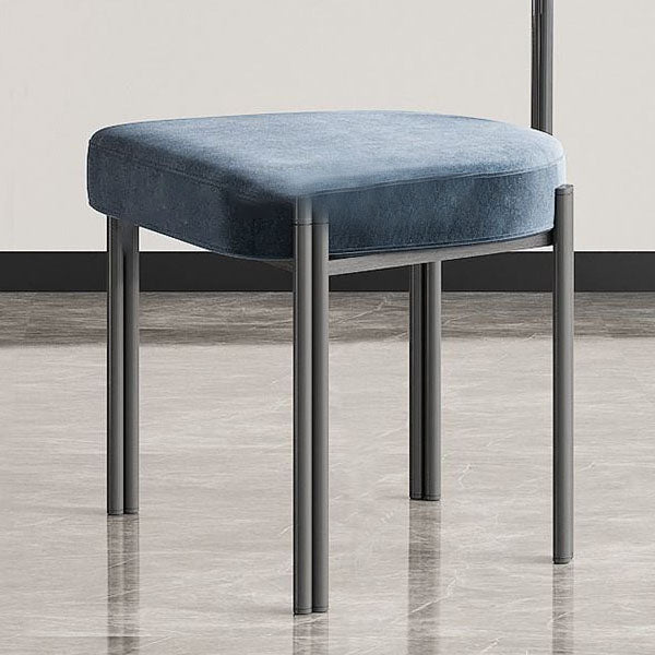Silla sin brazos de comedor de metal moderno, silla lateral de comedor de terciopelo para uso en restaurantes