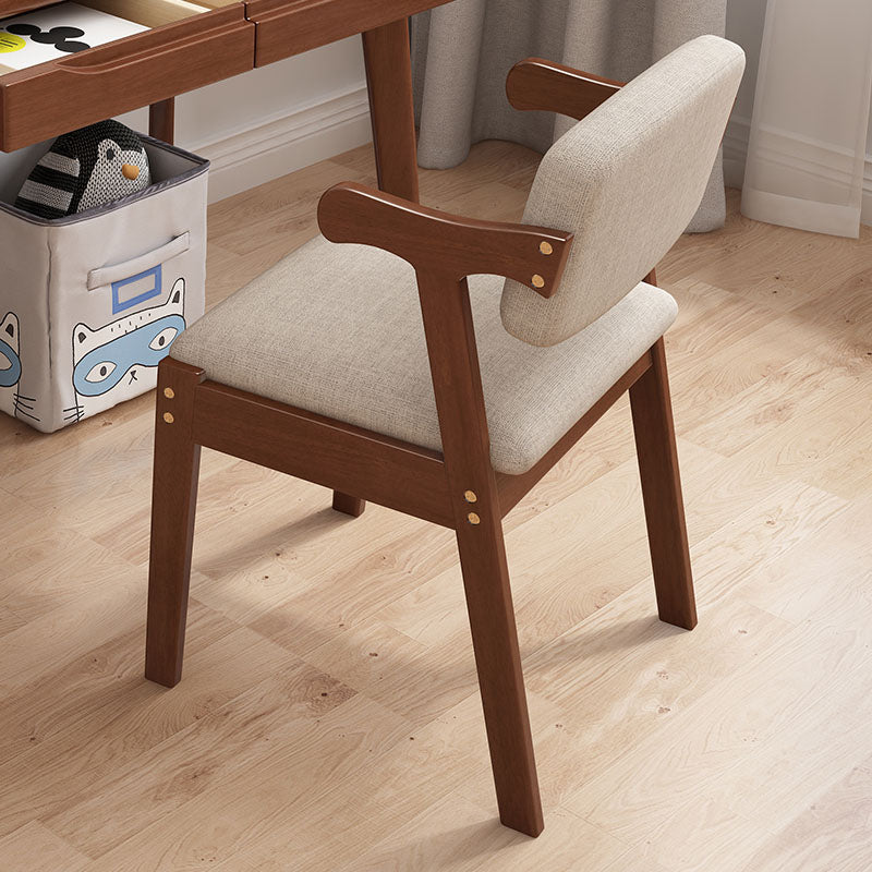 Chaise de bras intérieur scandinave rembourré en bois ouvert à l'arrière-salle à manger
