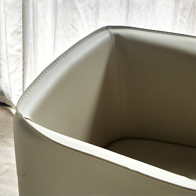 Silla de comedor moderna de cuero para restaurante Silla de comedor con respaldo sólido