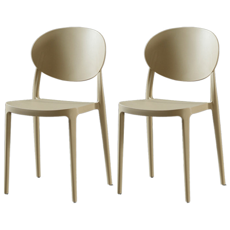 Silla de comedor de plástico escandinavo con respaldo abierto y acabado mate