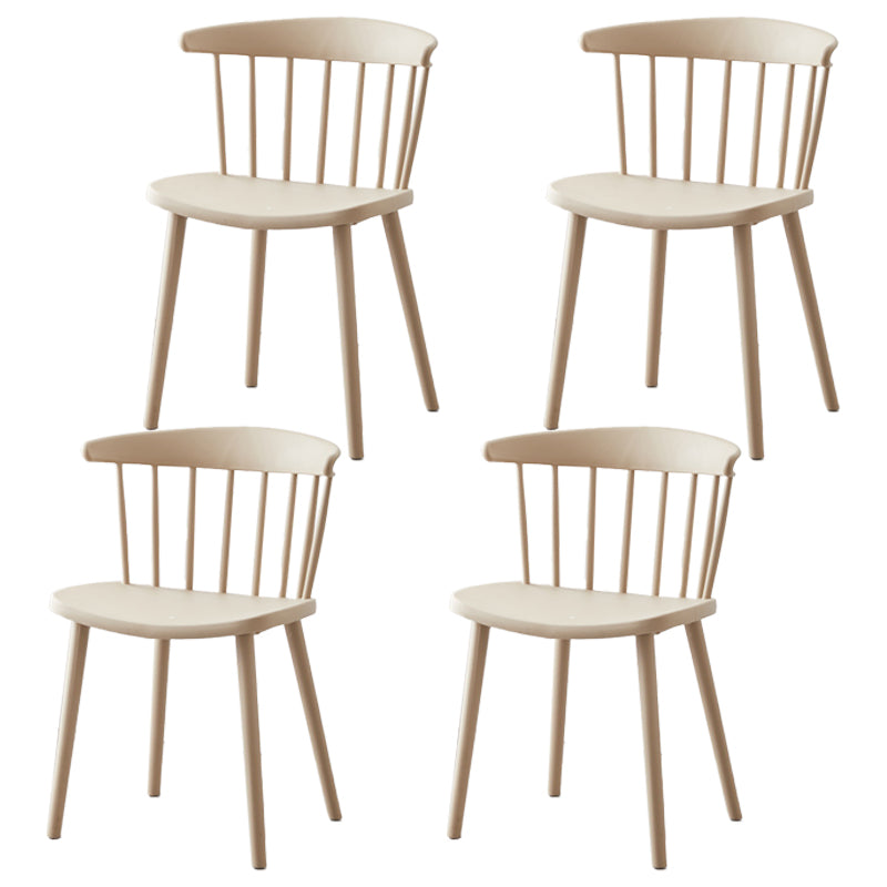 Silla de comedor de plástico con acabado mate de silla lateral con respaldo de listones para el hogar escandinavo