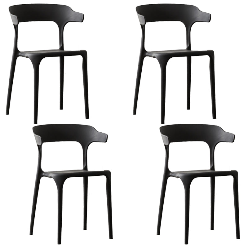 Silla lateral apilable de plástico escandinavo con respaldo abierto y acabado mate