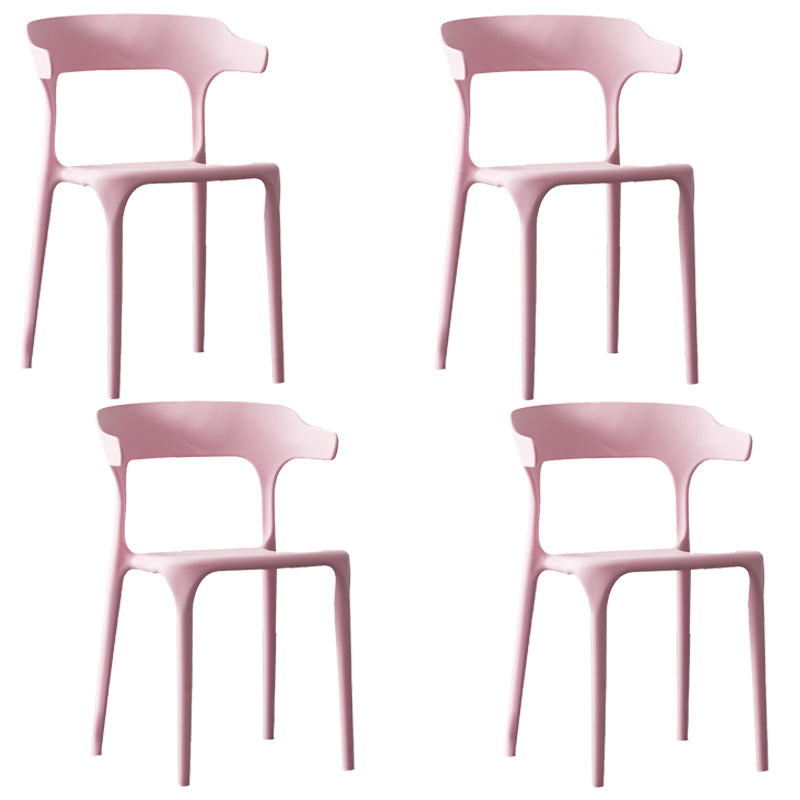 Silla lateral apilable de plástico escandinavo con respaldo abierto y acabado mate