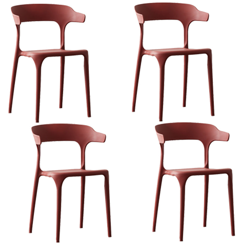 Silla lateral apilable de plástico escandinavo con respaldo abierto y acabado mate