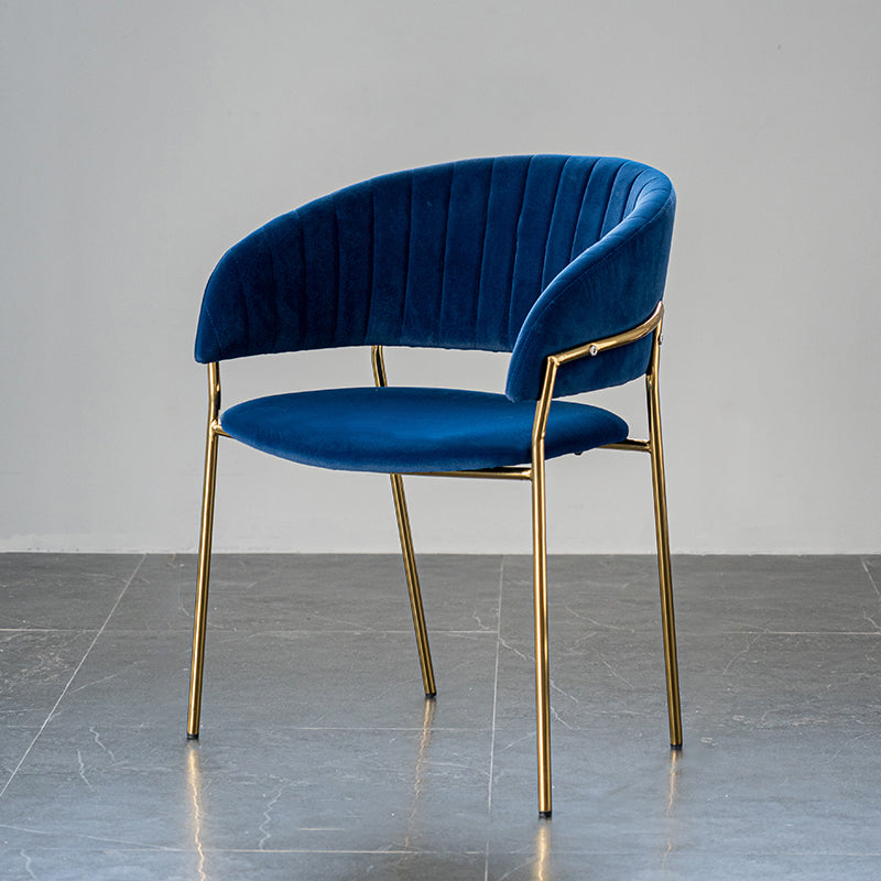 Scandinave Style Open Back Dining Catt Widing Couber Chaises de salle à manger avec des jambes dorées