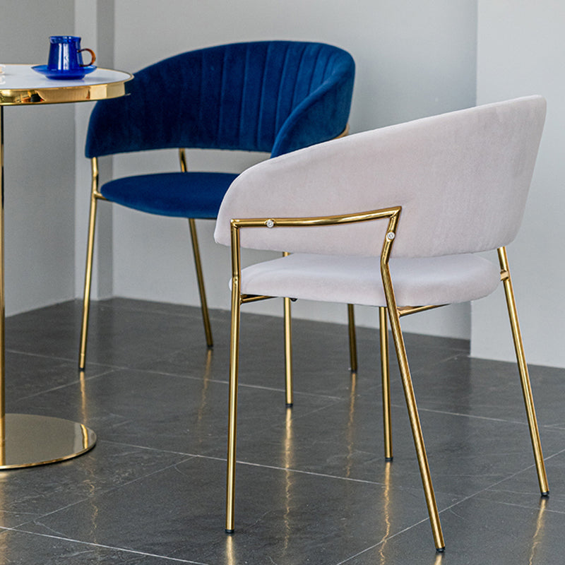 Scandinave Style Open Back Dining Catt Widing Couber Chaises de salle à manger avec des jambes dorées