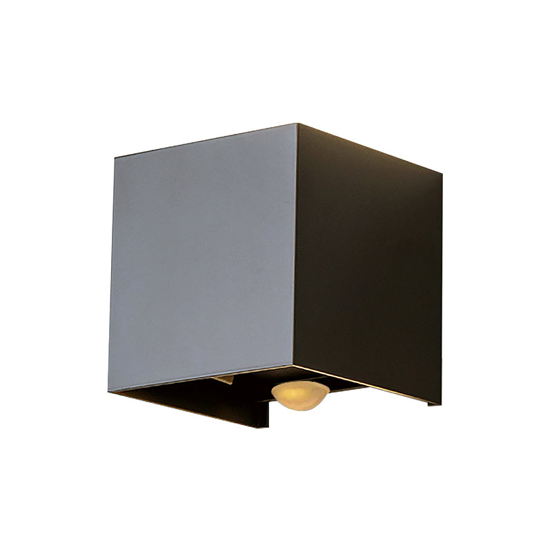 Moderne Stil quadratische Wandleuchte Leuchte Metall 2 Leuchten Wandmontierte Beleuchtung