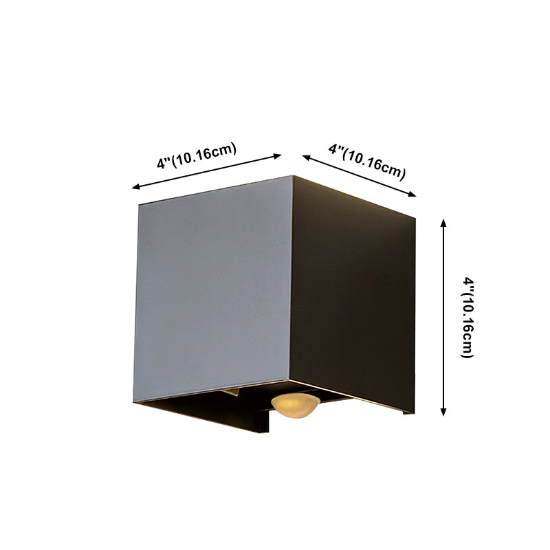 Moderne Stil quadratische Wandleuchte Leuchte Metall 2 Leuchten Wandmontierte Beleuchtung