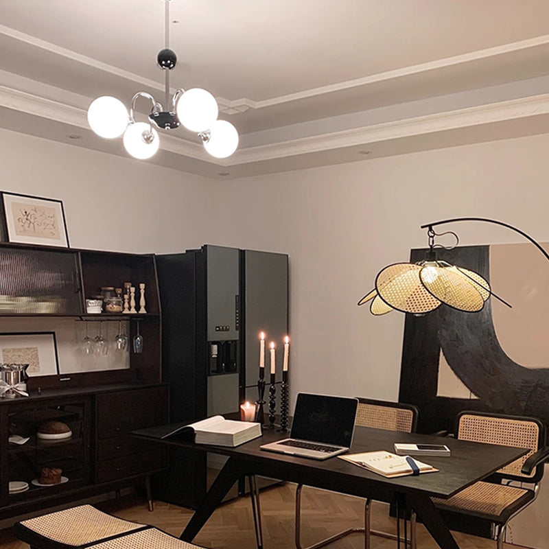 Luminaires de lustre en métal.