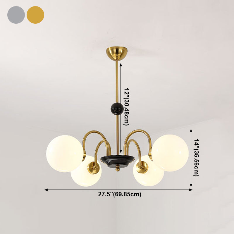 Luminaires de lustre en métal.