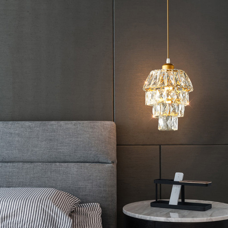 Petite lampe suspendue en cristal élégant